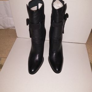 Charles by Charles David Booties Black sz 10m NIB